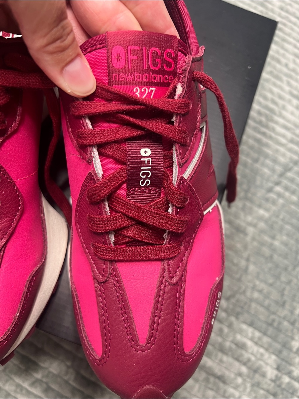 Figs New Balance 327 Sneakers - Picture 5 of 15
